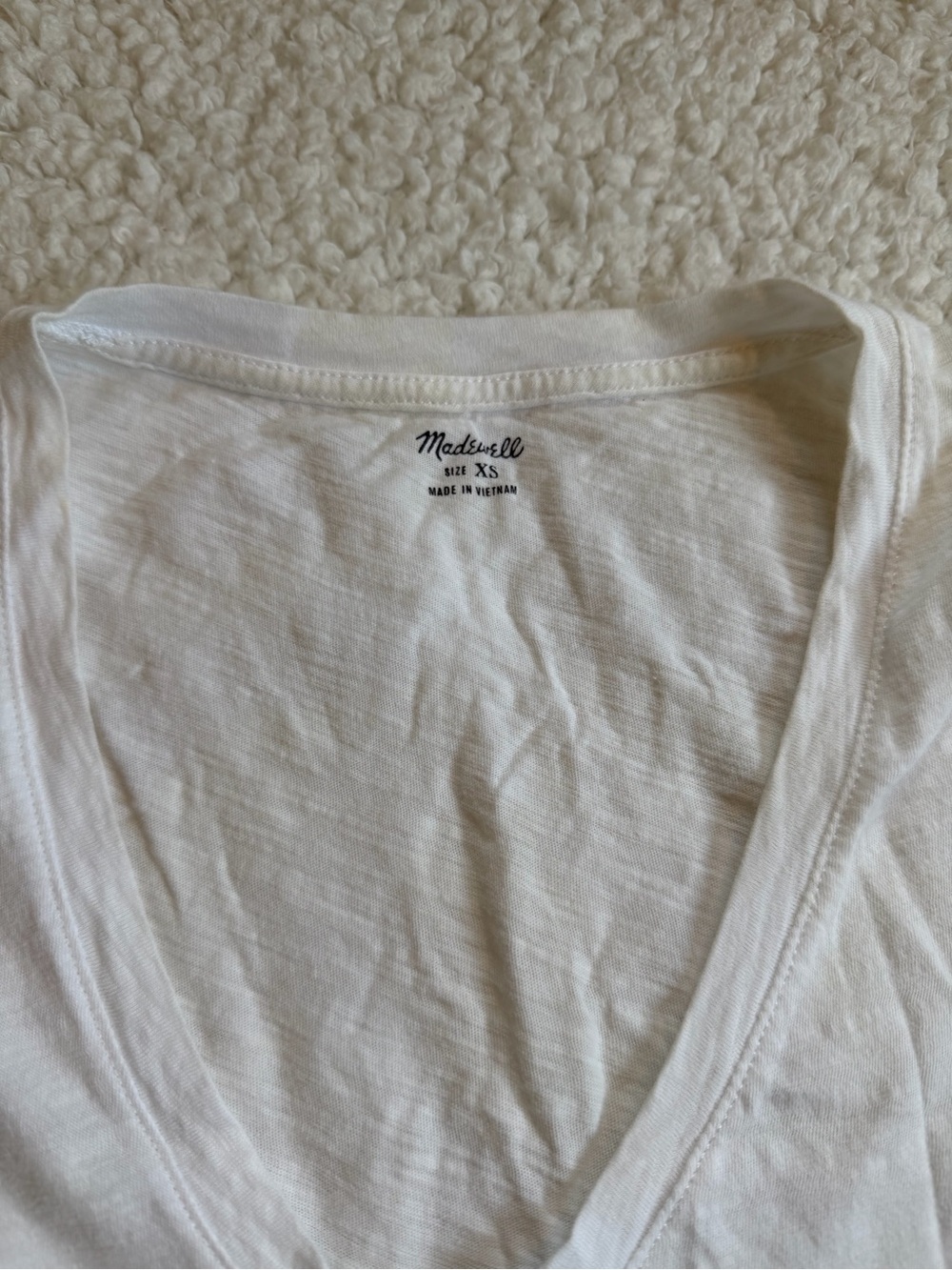 Madewell whisper tank - Picture 4 of 9